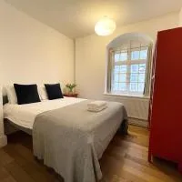 Westminster Apartment near River Thames