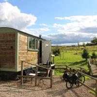 Lizzie off grid Shepherds Hut The Buteland Stop