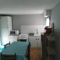 Petite maison ploufragan, hotel u gradu Ploufragan