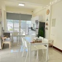 Hourlight Homestay, hotel di Ch'iung-lin