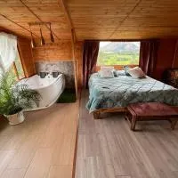 Glamping Los Hayuelos, hotel a Iza