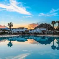 Marina Torre Navarrese Resort, хотел в Санта Мария Наварезе