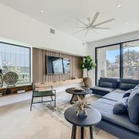 Modern House Downtown View with Pool & Hot Tub