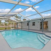 Stunning pool house near beach, hotel near Melbourne International Airport - MLB, West Melbourne