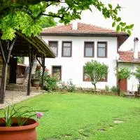 Дядо Петковата Къща, hotel Elenában