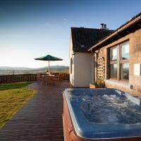 Rowan Tree Cottage with Hot Tub