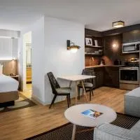 Residence Inn by Marriott Miami Aventura Mall, hotel u gradu Aventura