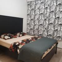 Lovely Two Room Apartment in Helsinki, hotelli Espoossa alueella Leppävaara