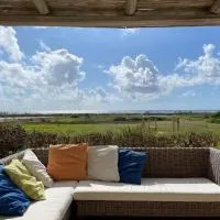 Gold Beach House by LoveSud, hotel v destinácii Torre Pali