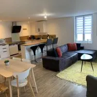 Bel Appartement Climatisé au cœur du village, hotel en Saint-Aubin