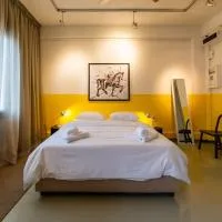 Artistic Spacious Studio Apartment next to metro Monastiraki