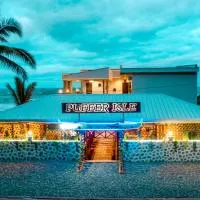 Puffer Isle Resort, hotel v destinaci Dingalan