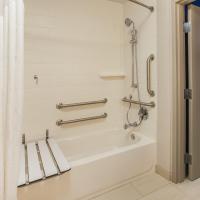 Holiday Inn Express & Suites Courtenay - Comox by IHG, hotell sihtkohas Courtenay lennujaama Comox Valley lennujaam - YQQ lähedal