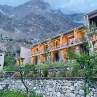 applegardenhunza, отель в городе Alīābād