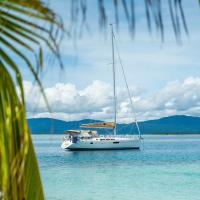 Private Sailingyacht "Guji" With Crew All Inclusive, hôtel à Isla Wichitupo Grande