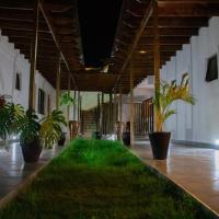 Distinction Gardens, hotel in Siaya