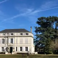 La maison au cèdre โรงแรมในMarsac-sur-lʼIsle
