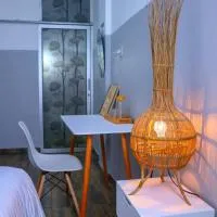 360 Homestay Padang, hotel u gradu Kampungdurian