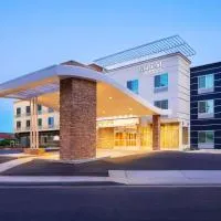Fairfield Inn & Suites by Marriott Fresno North/Shaw Avenue, hotel v destinácii Fresno