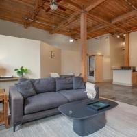 Fully Equipped Downtown 2BR 2BA loft w Rooftop