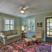 Palm Harbor Vacation Rental, Walk to Beach!, hotel in Palm Harbor