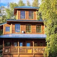 The Eagle's Nest Treehouse Cabin, hotel v destinaci Palmer