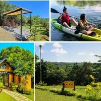 Relaxing Lake side Staycation for Family ,2 to 3 hours away from Manila, hotel i Cavinti