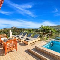 Villa Carolina Private Pool, hotel in Vathi, Agios Nikolaos