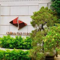 Chateau-Rich Hotel, hotel i North District, Tainan
