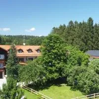 Waldpension Jägerstüberl, hotel v destinaci Bad Griesbach
