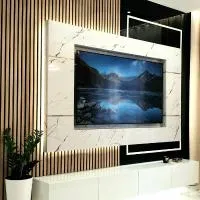 VIP Room 2+2, хотел в Конин