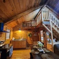 10. swan creek cabin, hotel di Guntersville