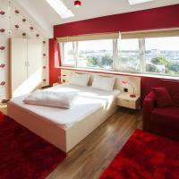 Hotel La Gil, готель біля аеропорту Міжнародний аеропорт Бухарест Беняса імені Ауреліо Влайку, у Бухаресті