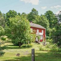 Beautiful home in Hovmantorp with 4 Bedrooms and WiFi