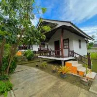 Pyramid Bangalow, hotel a Ban Laem Sai