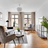 Sanders Constantin - Chic Two-Bedroom Apartment With Balcony, hotell i Frederiksberg i København