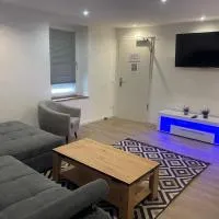 Superbe Appartement au RDC avec cheminée、Villeruptのホテル