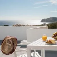 Sarantis Suites & Apartments, hotel v destinaci Provatas
