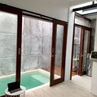 Davyn's House - Cozy and Private House in Lombok, hotel v destinaci Prampuan
