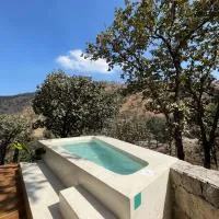Casa Blumenhaus - Casa de Campo con Alberca en Zapopan, Hotel in Zapopan