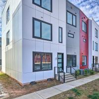 Spacious and Modern Townhome 6 Mi to Duke!