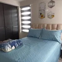 Lujoso Apartamento Frente al Estadio Bellavista, hotel u gradu 'Ambato'