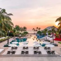 Radisson Resort & Spa Hua Hin, מלון בצ'ה אם
