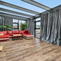 Willa pod Warszawą & SPA & Grota Solna, hotelli kohteessa Rybie