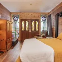 Wanderer Studio, AN OFF GRID MOUNTAIN Guest Studio With Fantastic Views, hotel in Glenwood Springs
