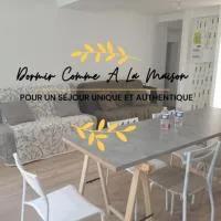 Le Cocon Familial - Dormir Comme A La Maison -: Saint-Julien-de-Vouvantes şehrinde bir otel