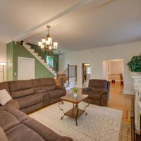 3-Acre Property Charming Dutch Country Colonial, hotel poblíž Reading Regional (Carl A. Spaatz Field) - RDG, Reading