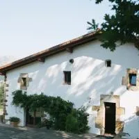 Casa Goikomaia، فندق في Arrázola