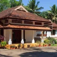 Crystal Homestay by StayVista - 4BR, hotelli kohteessa Madikeri