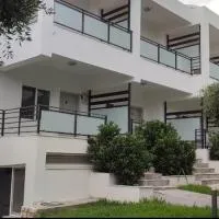 Villa Riza、Rizaのホテル